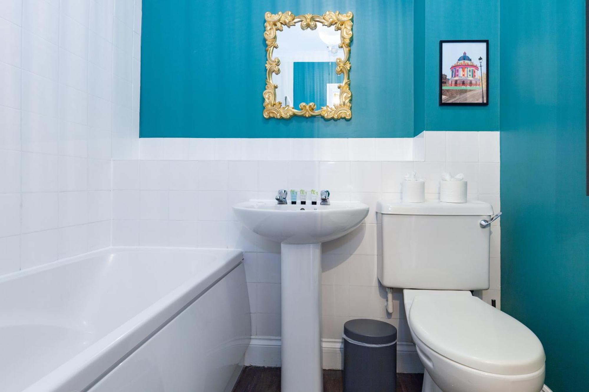 A Gem Nestled In The Heart Of Oxford With Parking! Apartment Ngoại thất bức ảnh