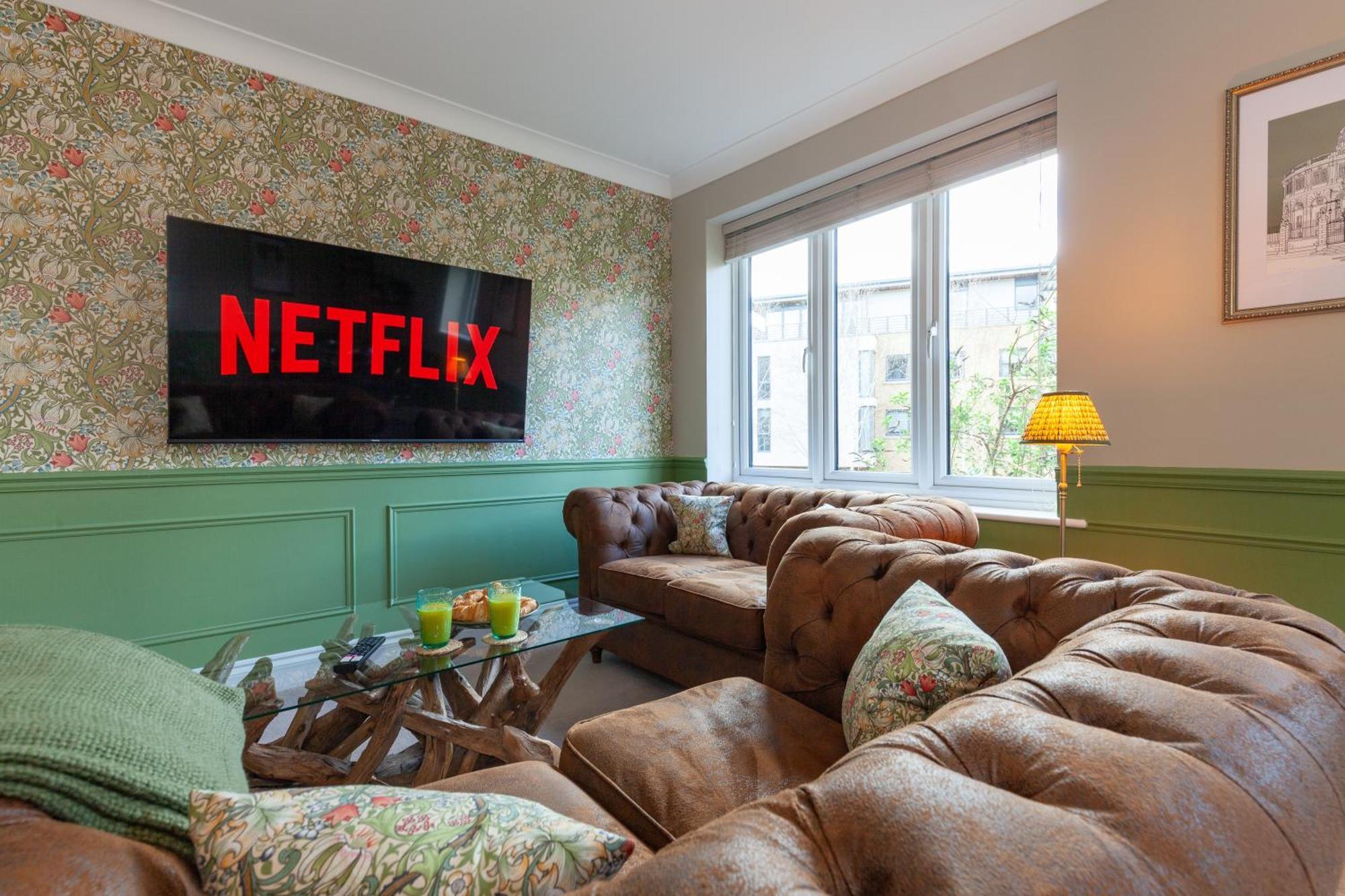 A Gem Nestled In The Heart Of Oxford With Parking! Apartment Ngoại thất bức ảnh
