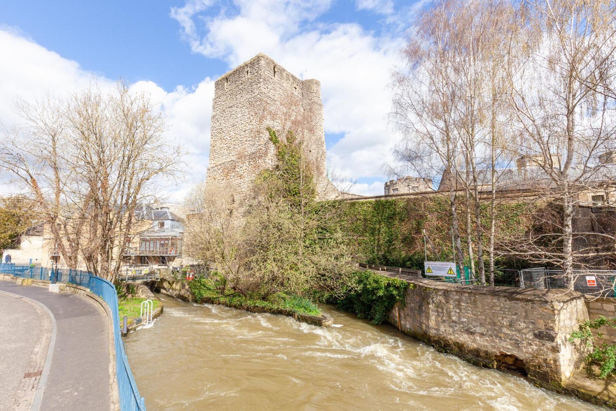 A Gem Nestled In The Heart Of Oxford With Parking! Apartment Ngoại thất bức ảnh