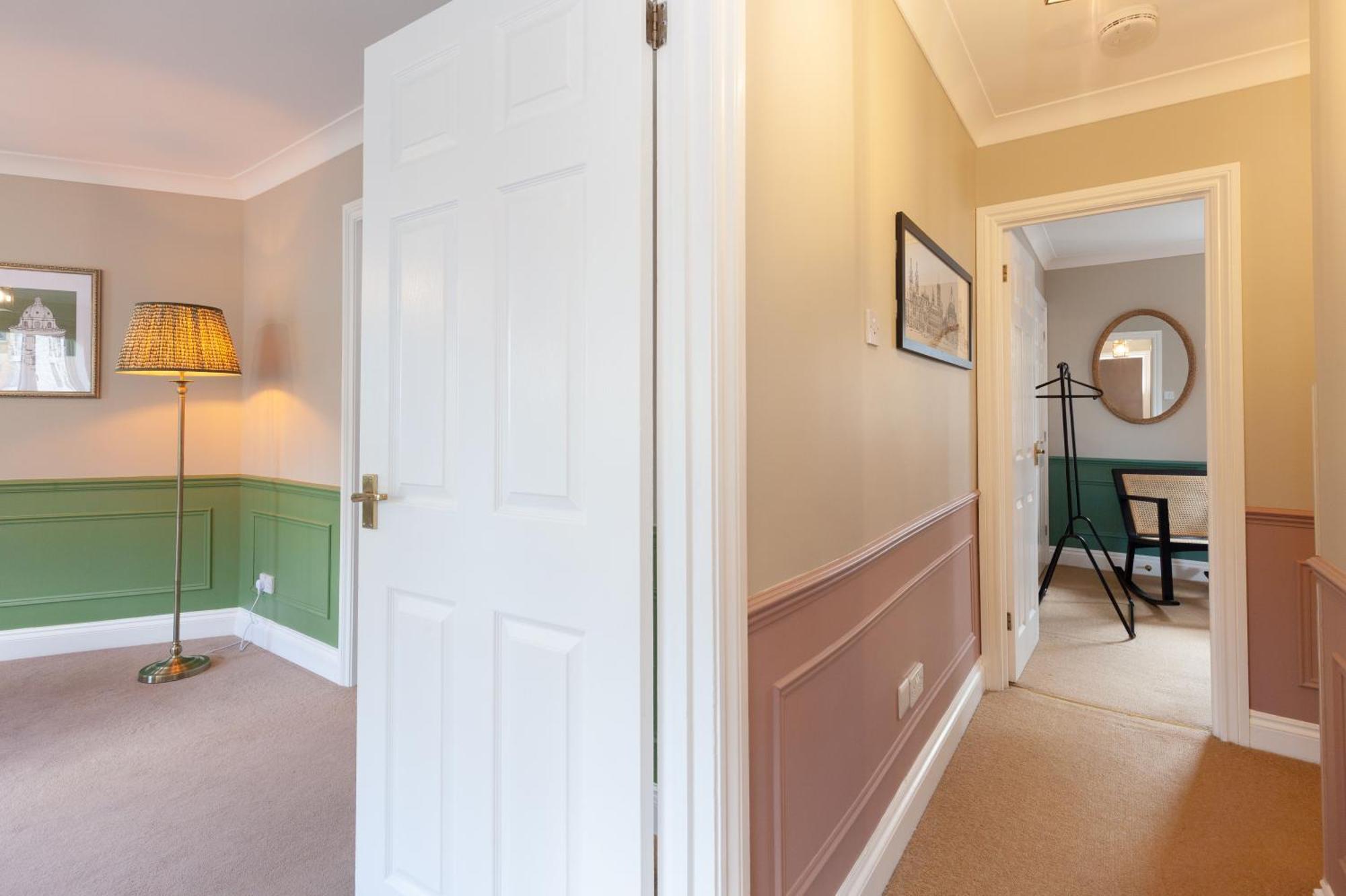 A Gem Nestled In The Heart Of Oxford With Parking! Apartment Ngoại thất bức ảnh